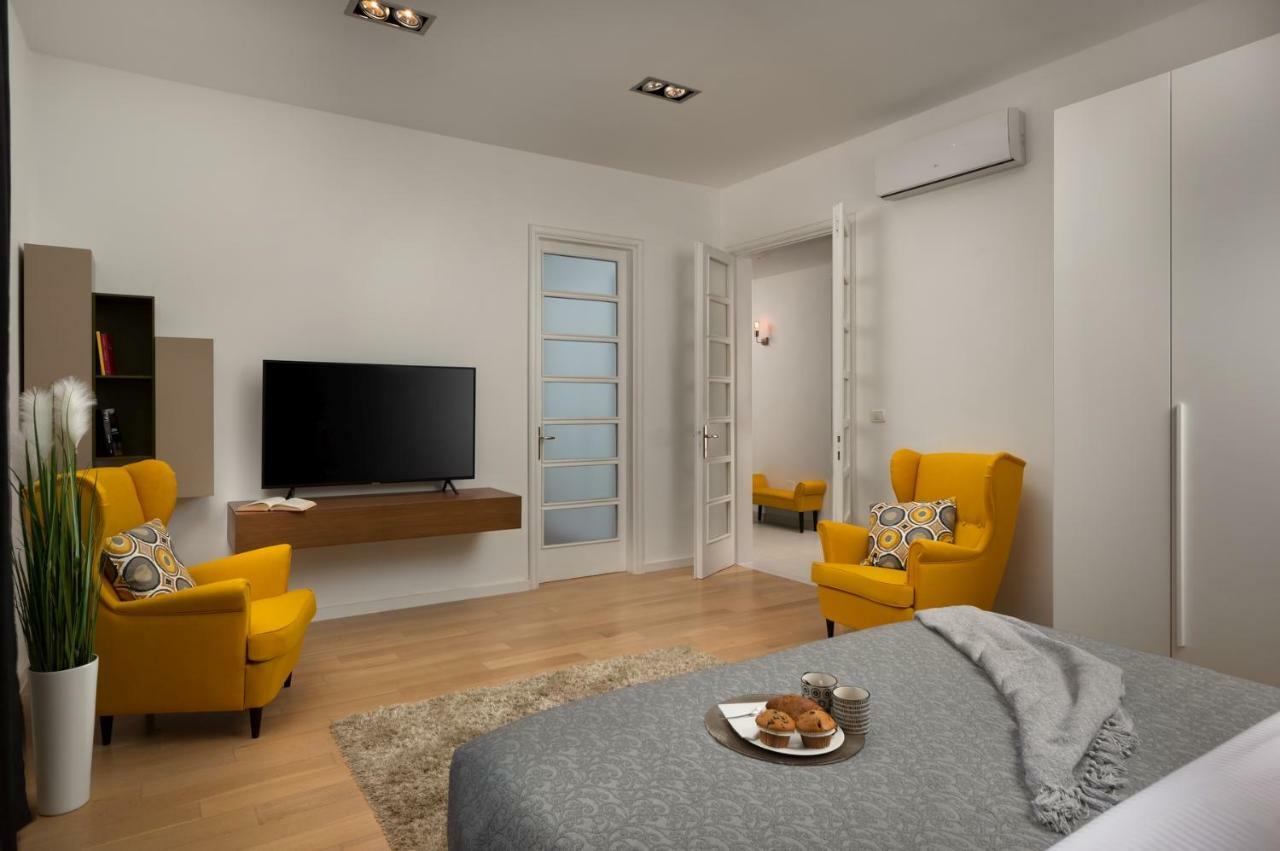 Apartment Carducci - Center